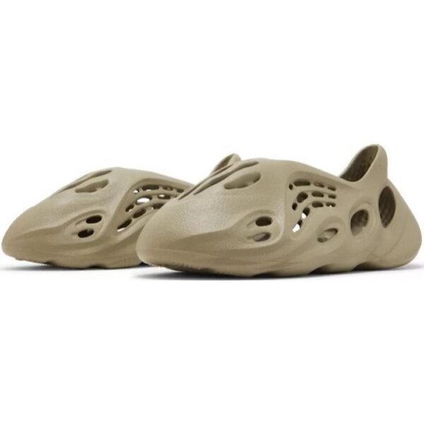 Adidas Yeezy Foam RNR Stone Salt