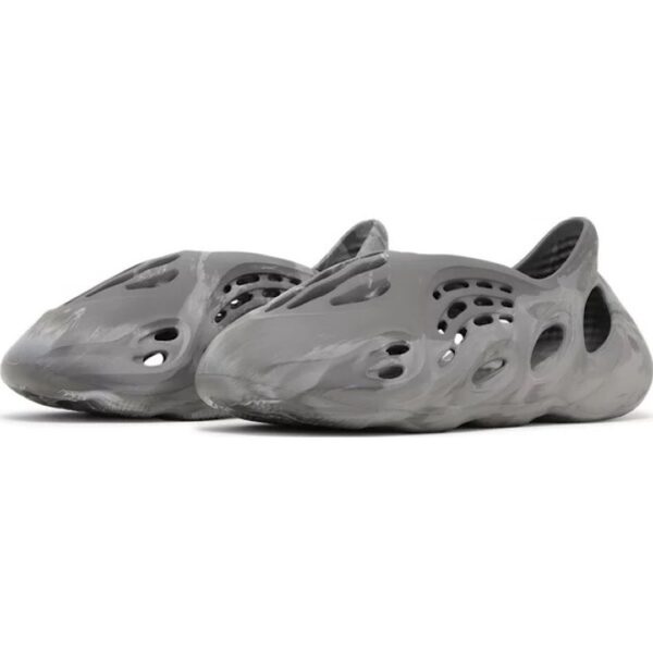Adidas Yeezy Foam RNR MX Granite